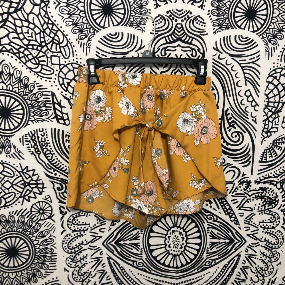 Yellow tie floral shorts